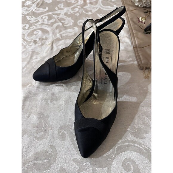 Bruno Magli Womens Pointed Toe Cone Heel Sling Backs Black Size 6.5 - Picture 8 of 8